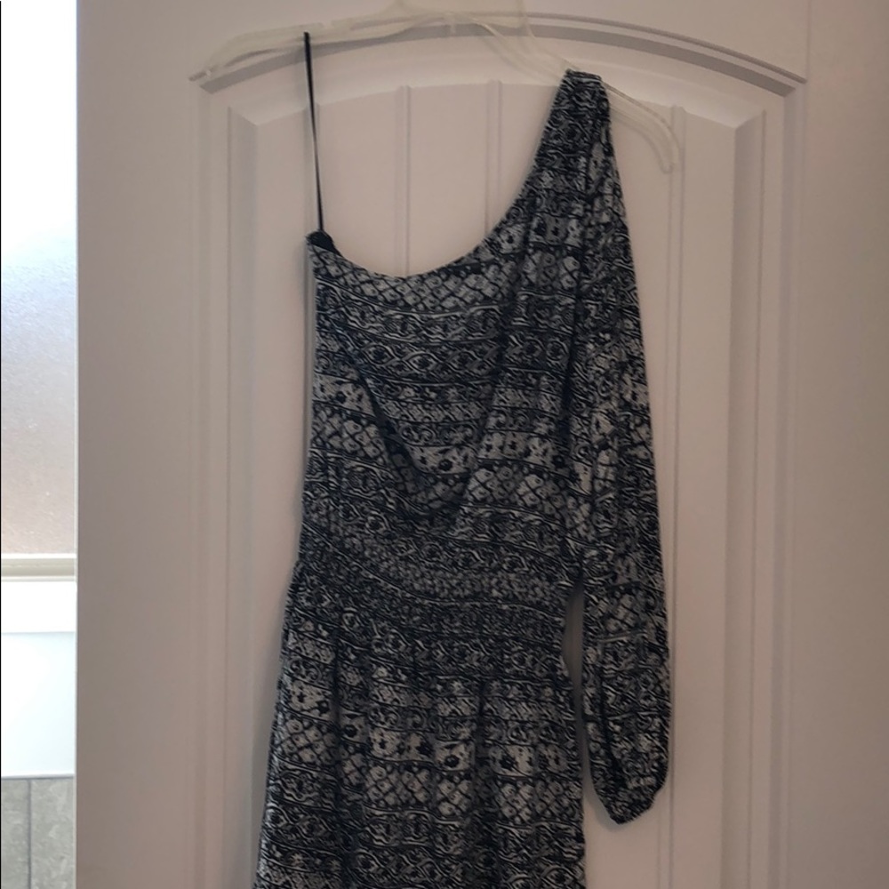 One shoulder dress